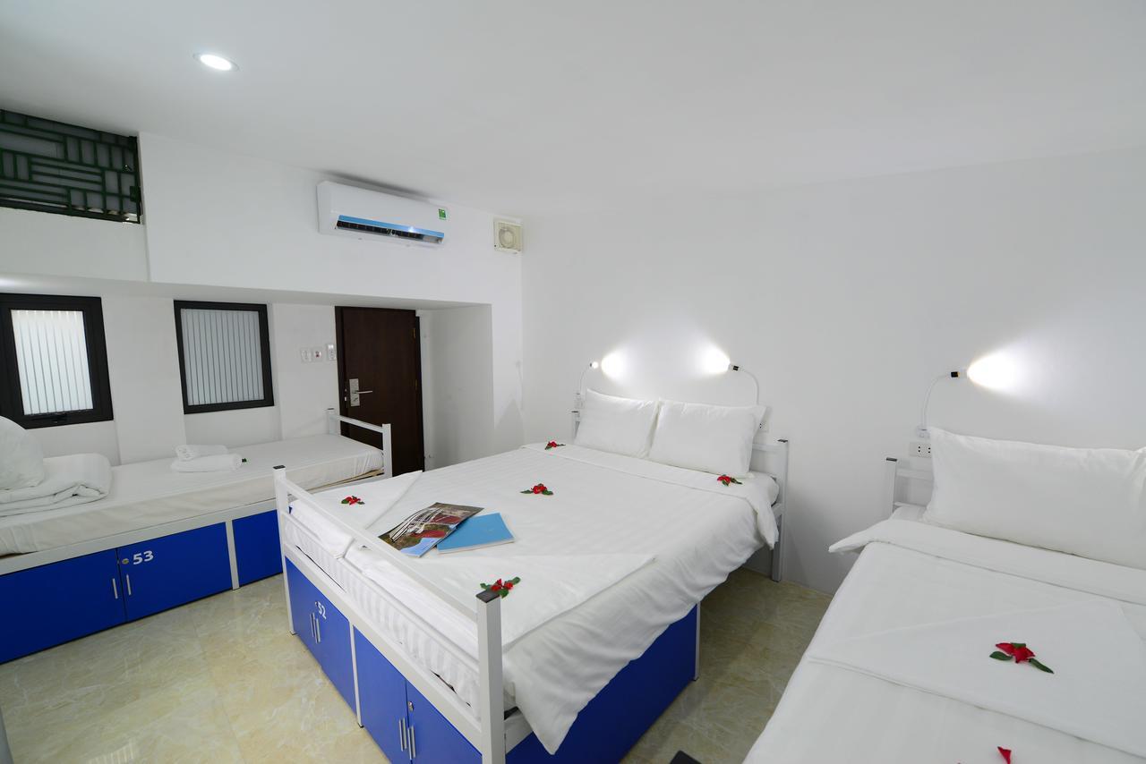 Pillow Backpacker Hostel (Adults Only) Ханой Екстер'єр фото